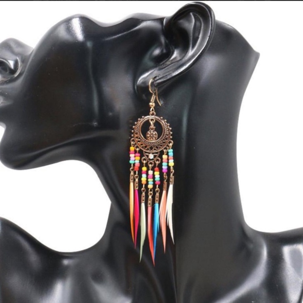 💕LAST 1! BOHO BEADED FEATHER EARINGS💕 - Picture 3 of 3